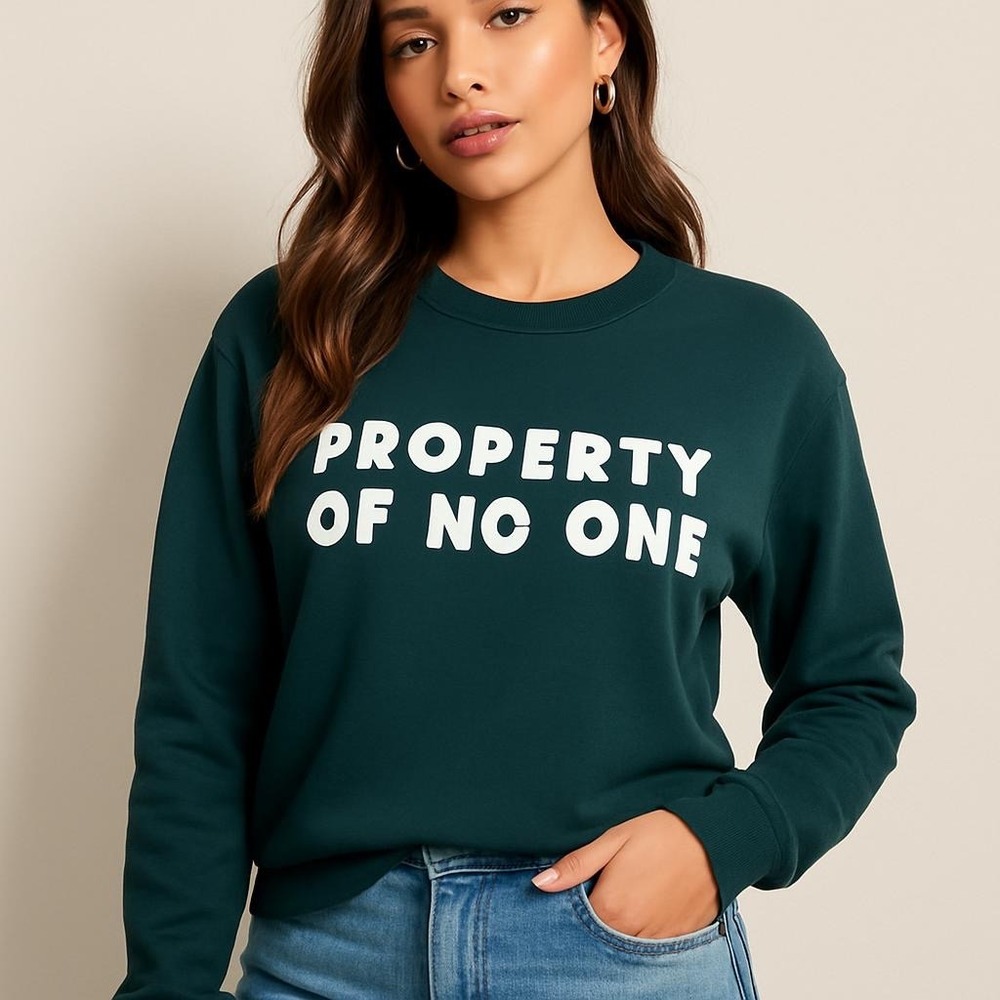 H&M Divided Forest Green Property Of No One Graphic Sweatshirt Womens‎ Medium